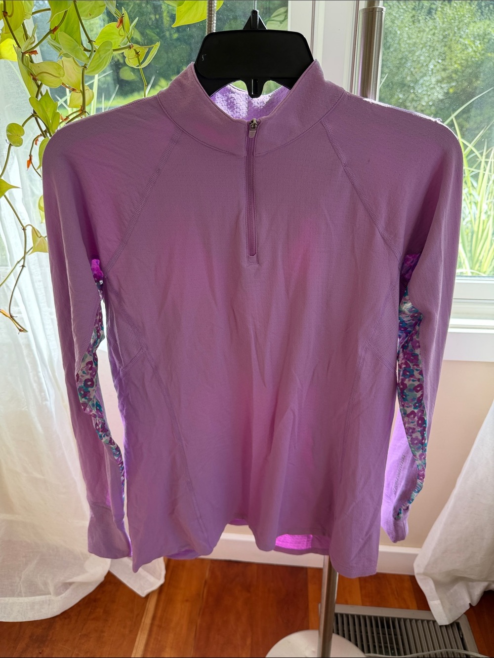 Lavender Quarter-Zip Sun Shirt - Women